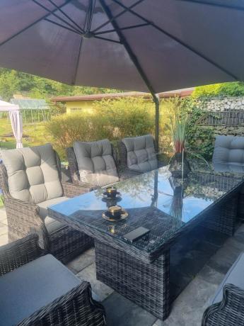 Grafitowy zestaw mebli obiadowych na taras Laritto 8+1 stół 220cm