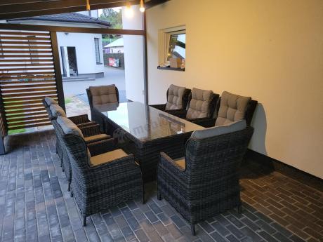 Grafitowy zestaw mebli obiadowych na taras Laritto 8+1 stół 220cm