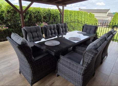 Grafitowy zestaw mebli obiadowych na taras Laritto 8+1 stół 220cm