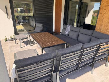 Grafitowy zestaw mebli ogrodowych z narożnikiem i dwoma fotelami Doros Corner XL - Polywood Dark Grey