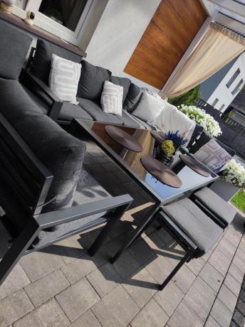 Grafitowy zestaw mebli ogrodowych z narożnikiem i dwoma fotelami Sodor Corner XL - Dark Grey