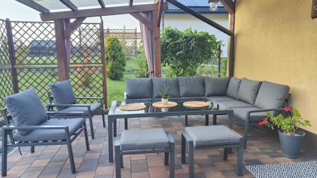 Grafitowy zestaw mebli ogrodowych z narożnikiem i dwoma fotelami Sodor Corner XL - Dark Grey