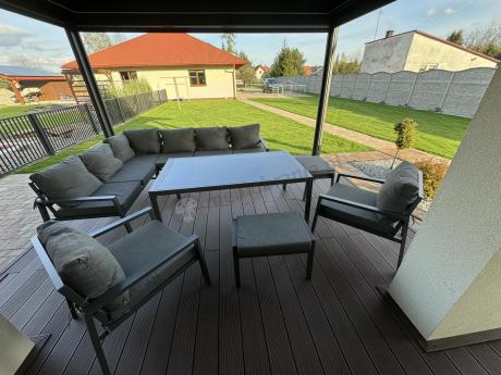 Grafitowy zestaw mebli ogrodowych z narożnikiem i dwoma fotelami Sodor Corner XL - Dark Grey