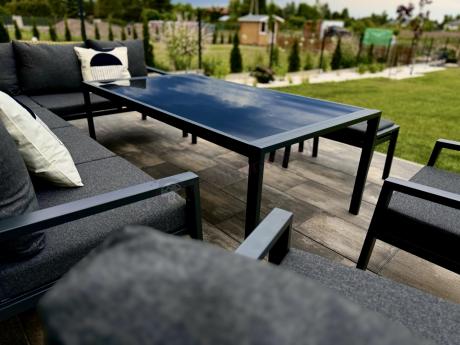 Grafitowy zestaw mebli ogrodowych z narożnikiem i dwoma fotelami Sodor Corner XL - Dark Grey