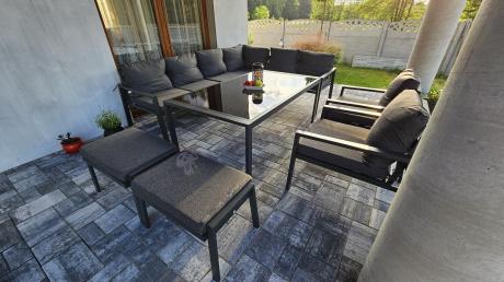 Grafitowy zestaw mebli ogrodowych z narożnikiem i dwoma fotelami Sodor Corner XL - Dark Grey