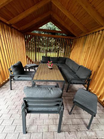 Grafitowy zestaw mebli ogrodowych z narożnikiem i dwoma fotelami Sodor Corner XL - Dark Grey Polywood