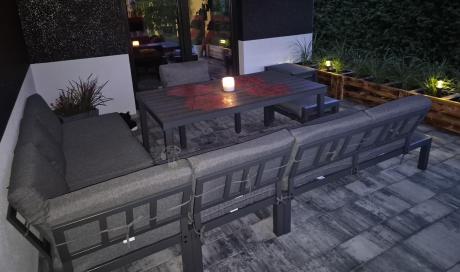 Grafitowy zestaw mebli z narożnikiem i wysokim stołem Calamba Corner XL