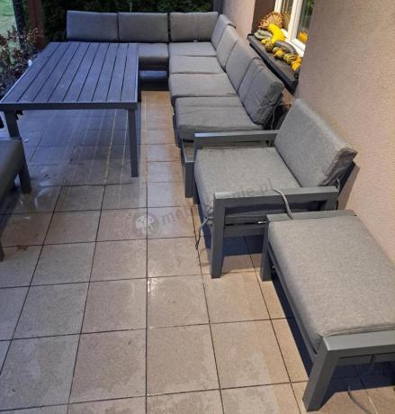 Grafitowy zestaw mebli z narożnikiem i wysokim stołem Calamba Corner XL