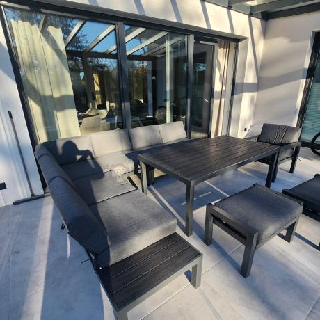 Grafitowy zestaw mebli z narożnikiem i wysokim stołem Calamba Corner XL