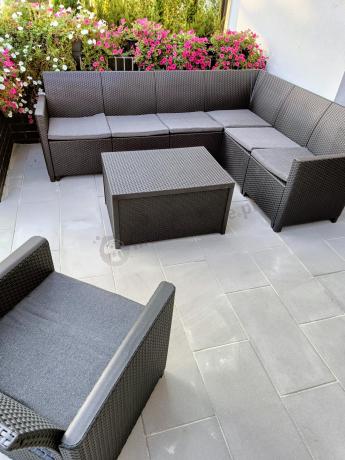 Grafitowy zestaw narożny 172 x 222 cm, z dwoma fotelami i skrzynią ze schowkiem