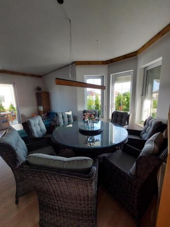 Grafitowy zestaw technorattanowy z okrągłym stołem 8+1 Laritto