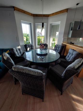 Grafitowy zestaw technorattanowy z okrągłym stołem 8+1 Laritto