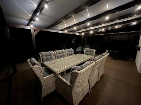 Jasne technorattanowe meble obiadowe na taras - stół + 8 foteli Laritto - Creme