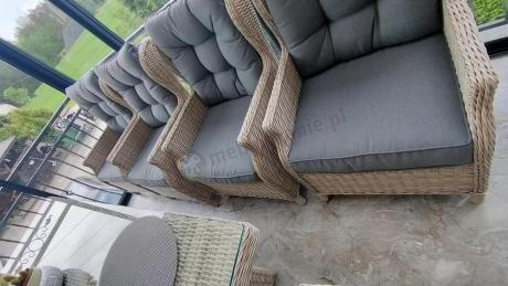 Jasne technorattanowe meble obiadowe na taras - stół + 8 foteli Laritto - Creme