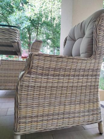 Jasne technorattanowe meble obiadowe na taras - stół 220cm + 8 foteli Laritto - Beige