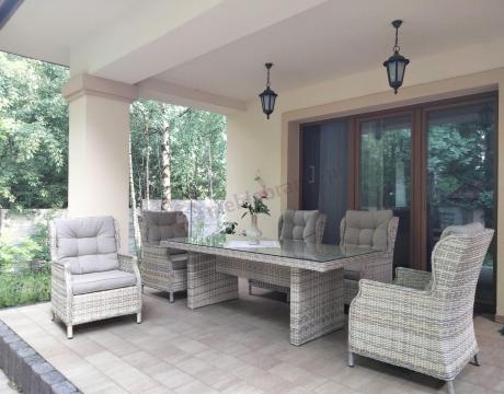 Jasne technorattanowe meble obiadowe na taras - stół 220cm + 8 foteli Laritto - Beige