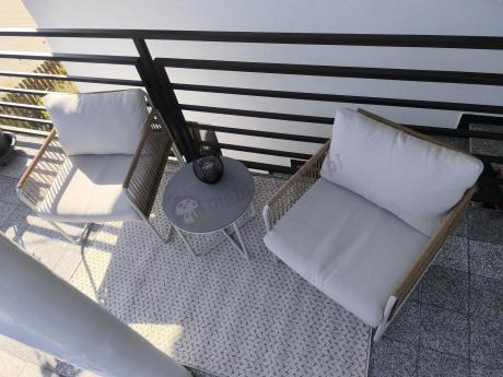 Komplet dwóch foteli w stylu rope ze stolikiem Kibi Duo - Cream