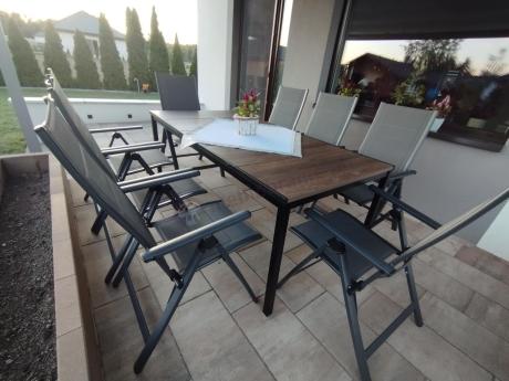 Komplet mebli do ogrodu - stół 200 cm i 8 składanych krzeseł - Portis Nova 8+1