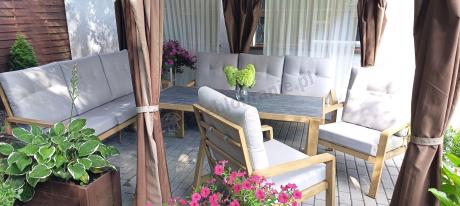 Komplet mebli na taras z dwiema sofami i wysokim stołem obiadowym - Tavaro Grande Wood