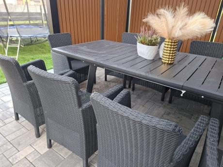 Komplet mebli obiadowych na taras Kantara Comfort z rozkładanym stołem 160-240 cm i 10 fotelami
