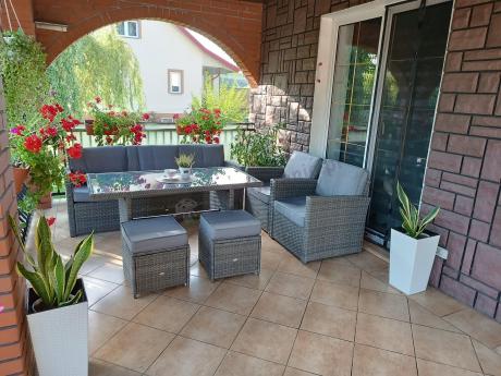 Komplet mebli obiadowych z dużą sofą 186cm technorattan Cofete Dining – Dark Grey