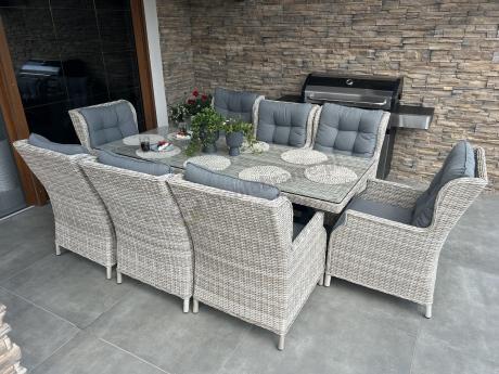 Komplet mebli obiadowych z technorattanu - stół z nogą X + 8 foteli - Laritto Creme