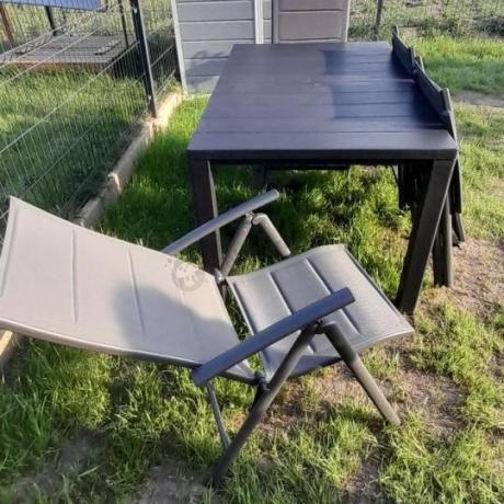 Komplet mebli ogrodowych dla 10 osób KJD10 ze składanymi krzesłami aluminiowymi