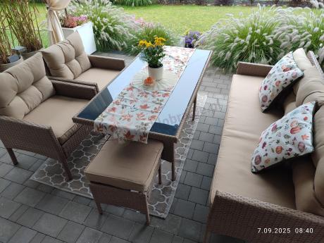 Komplet mebli ogrodowych technorattan dla 7 osób Perata Dining Natural