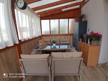 Komplet mebli ogrodowych technorattan dla 7 osób Perata Dining Natural