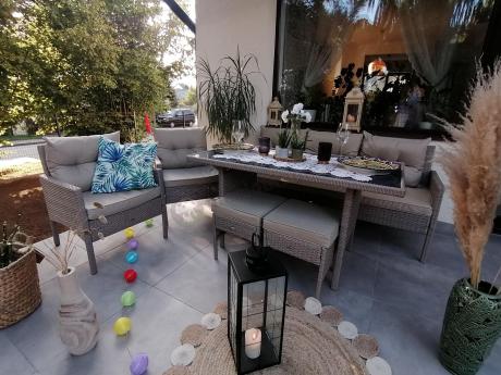 Komplet mebli ogrodowych technorattan dla 7 osób Perata Dining Natural