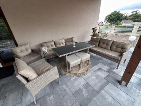 Komplet mebli ogrodowych technorattan dla 7 osób Perata Dining Natural