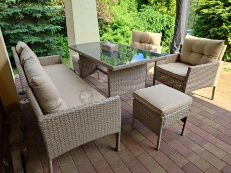 Komplet mebli ogrodowych technorattan dla 7 osób Perata Dining Natural