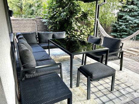 Komplet mebli ogrodowych z narożnikiem i wysokim stołem 160cm, fotelami i pufami Sodor Corner XL - Dark Grey