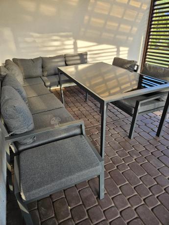 Komplet mebli ogrodowych z narożnikiem i wysokim stołem 160cm, fotelami i pufami Sodor Corner XL - Dark Grey