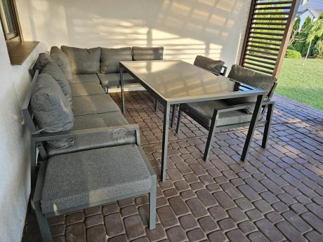 Komplet mebli ogrodowych z narożnikiem i wysokim stołem 160cm, fotelami i pufami Sodor Corner XL - Dark Grey