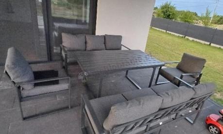 Komplet mebli tarasowych dla 8 osób - 2 sofy, 2 fotele i wysoki stół 160cm - Panaon Grande DG