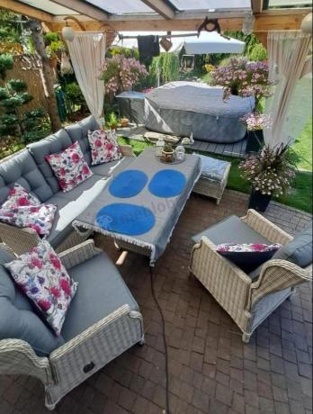 Komplet mebli tarasowych z regulowanymi fotelami Laritto Dining - Creme