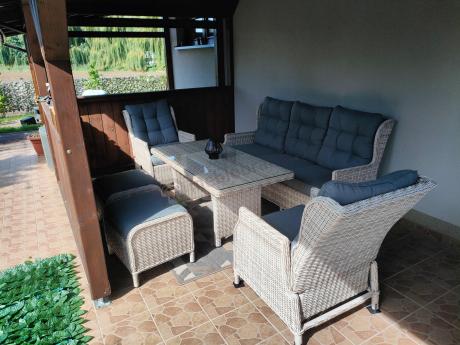 Komplet mebli tarasowych z regulowanymi fotelami Laritto Dining - Creme