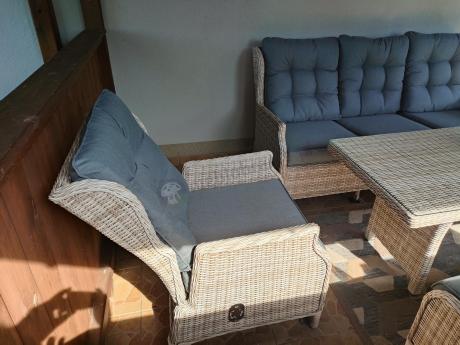 Komplet mebli tarasowych z regulowanymi fotelami Laritto Dining - Creme