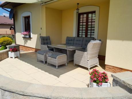 Komplet mebli tarasowych z regulowanymi fotelami Laritto Dining - Creme