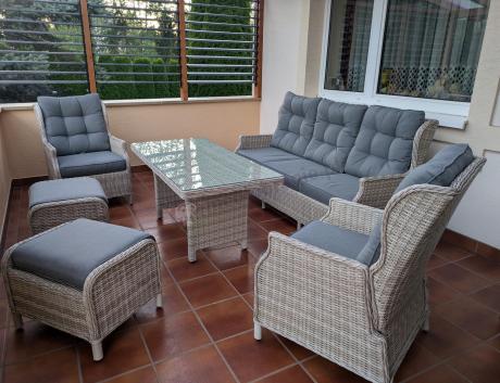 Komplet mebli tarasowych z regulowanymi fotelami Laritto Dining - Creme