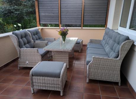 Komplet mebli tarasowych z regulowanymi fotelami Laritto Dining - Creme