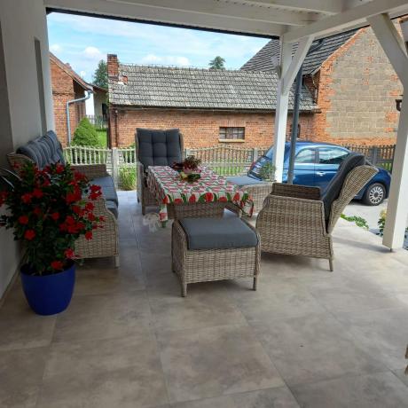 Komplet mebli tarasowych z regulowanymi fotelami Laritto Dining - Creme