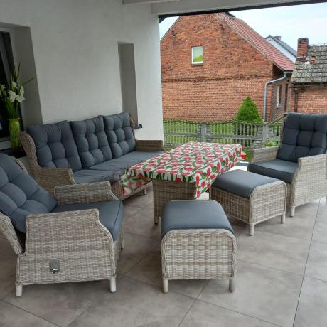 Komplet mebli tarasowych z regulowanymi fotelami Laritto Dining - Creme