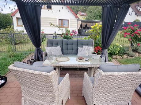 Komplet mebli tarasowych z regulowanymi fotelami Laritto Dining - Creme