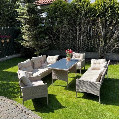 Komplet mebli technorattanowych dla 8 osób z sofami Perata Grande Natural