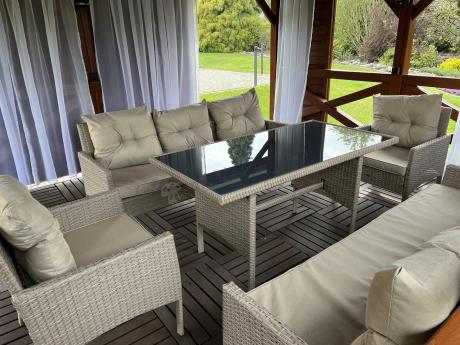 Komplet mebli technorattanowych dla 8 osób z sofami Perata Grande Natural