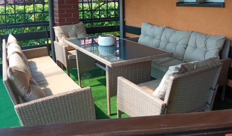 Komplet mebli technorattanowych dla 8 osób z sofami Perata Grande Natural