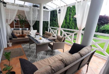 Komplet mebli technorattanowych dla 8 osób z sofami Perata Grande Natural