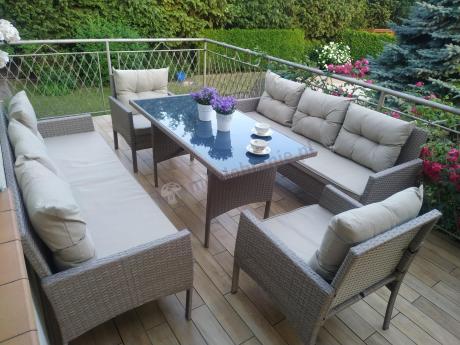 Komplet mebli technorattanowych dla 8 osób z sofami Perata Grande Natural